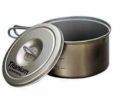 Load image into Gallery viewer, Evernew Ultralight Titanium Ti NS Non-Stick Pot 0.9L w/Lid & Handles ECA422