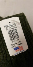 Load image into Gallery viewer, Newberry Knitting Wool/Nylon Blend Liner Gloves Pair Size M Forest Green Glove