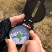 Load image into Gallery viewer, Brunton 9077 Lensatic Military-Style Compass F-9077