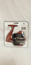 Load image into Gallery viewer, South Bend Fishing Neutron Size 40 Spinning Reel
